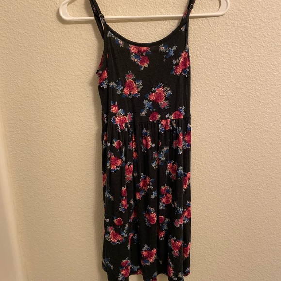 Dress - Picture 1 of 3